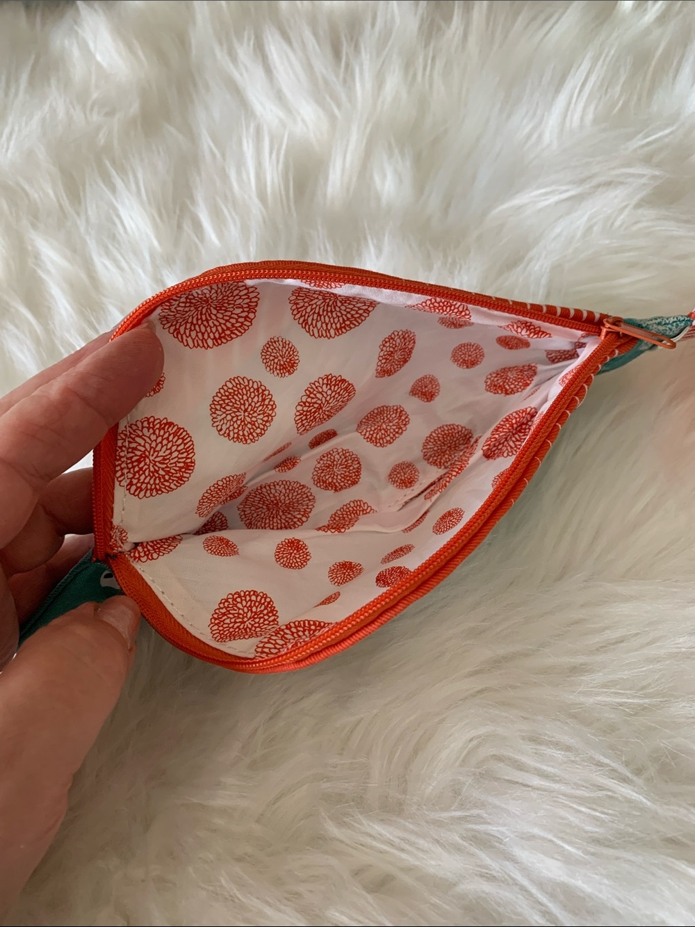 đĄđ Set of 3 Zippered Fish Fabric Pouches by Davines NWOTđ - Picture 5 of 8